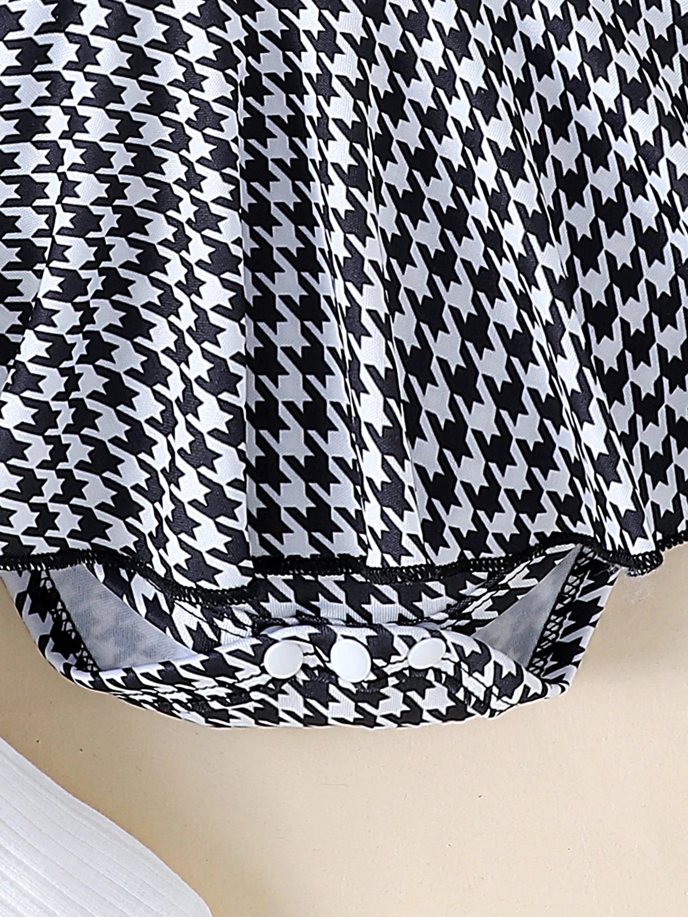 Baby Girl Autumn Outfit – Black Top + Houndstooth Skirt with Hair Band