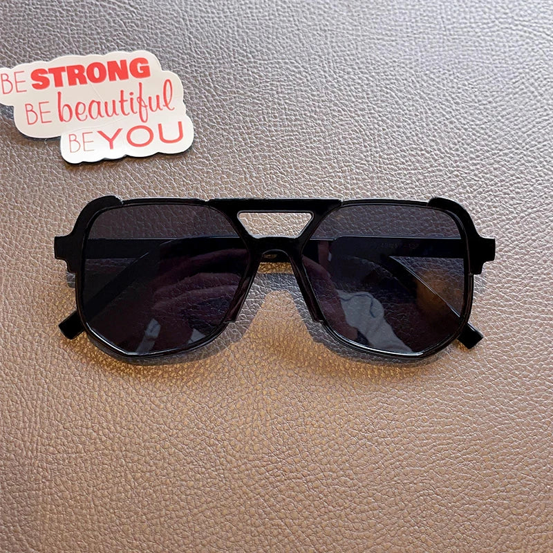 Kids Square Frame Polarized Sunglasses – UV400 Sun Protection for Boys & Girls